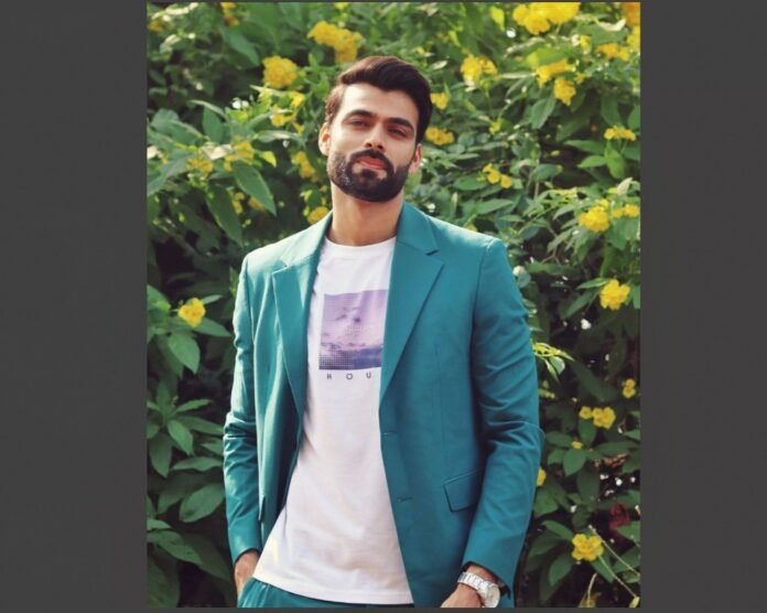 Actor Srikant Dwivedi Shares His Excitement for Black Friday Shopping