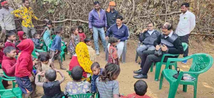 Chatra News: Certificate camp organized in Birhor Tola of Lawalaung block