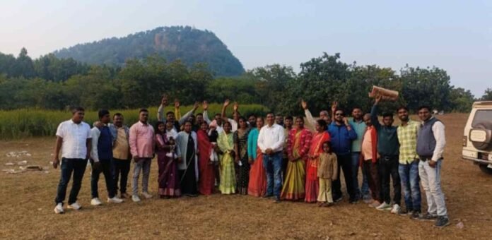 Barkagaon News: Van Bhojan organized by Mukhiya Sangh Barkagaon