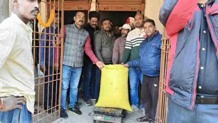 TatiJhariya News District Council member inaugurated paddy procurement PACS in Bedmakka