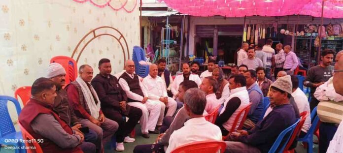 Kanhachatti News: पूर्व मंत्री सत्यानन्द भोक्ता ने किया कान्हाचट्टी का दौरा