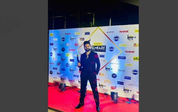 Sreerama Chandra Wins 'Best Male Playback Singer (Telugu)' at 69th Filmfare Awards South 2024 Sreerama Chandra Wins 'Best Male Playback Singer (Telugu)' at 69th Filmfare Awards South 2024