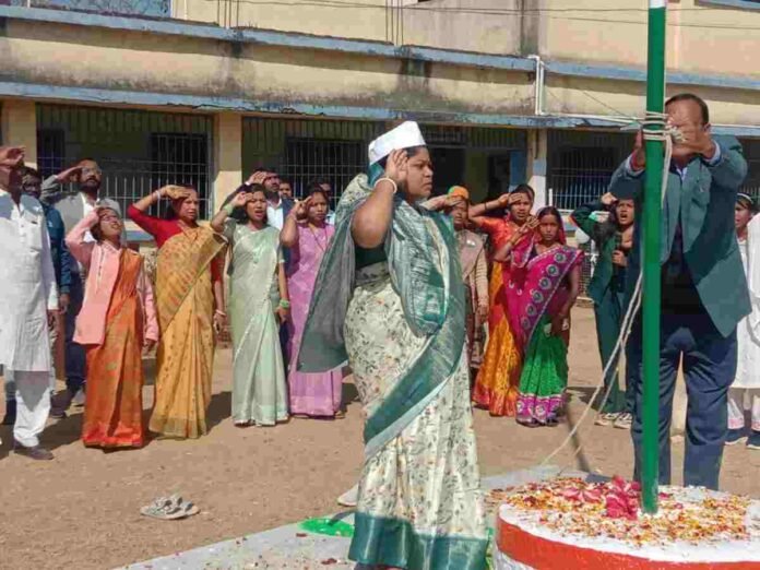 Bishnugarh News: Tricolor hoisted on Republic Day in Bishnugarh