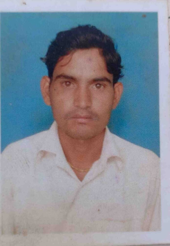 TatiJhariya News: A disabled person got burnt while heating borsi in Bada Daharbhanga and died