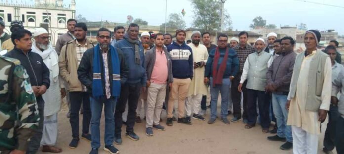 Hazaribagh News: Villagers are facing problems, MLA reached the spot