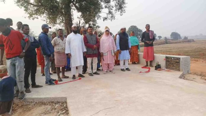 Bishnugarh News: Panchayat Samiti member inaugurated the culvert in Alpito