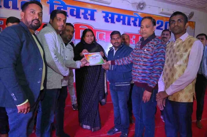 Hazaribagh Youth Wing was honored for the second time by the district administration for its excellent work in social service