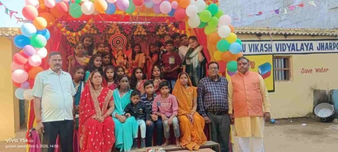 TatiJhariya News: Maa Sharda's worship was celebrated with great pomp in the block area