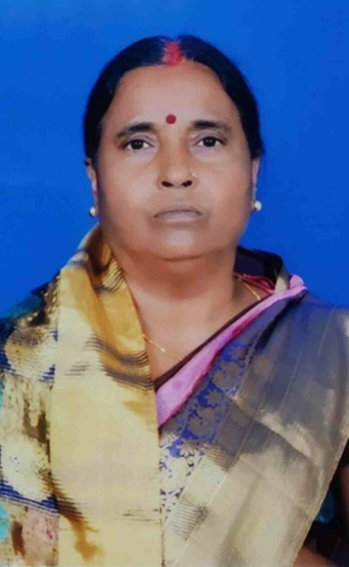 Hazaribagh Youth Wing executive member Vikas Tiwari's mother passed away, wave of mourning in the organization