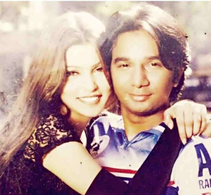 Ahmed Khan, Bollywood, Bollywood News, Celebrity News, Love Story, Celebrity Couples, Bollywood Celebrities, Ahmed Khan Love Story, Ahmed Khan Wife, Celebrity Love Stories, Bollywood Celebrity Marriages, Love at First Sight, Ahmed Khan Love Story, Bollywood Celebrity Love Stories, Celebrity Couple, Ahmed Khan and Shaira Khan,