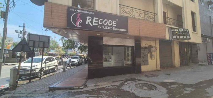 Recode Studios, Bangalore, Beauty Store, Makeup, Skincare, Men's Grooming, Retail Store Opening, Flagship Store, Beauty Products, Indian Beauty Brand, Affordable Beauty, JP Nagar, Bangalore Shopping, Cosmetics, Beauty Retail, New Store, Dheeraj Bansal, Indian Skincare, Clean Beauty, Beauty Community,